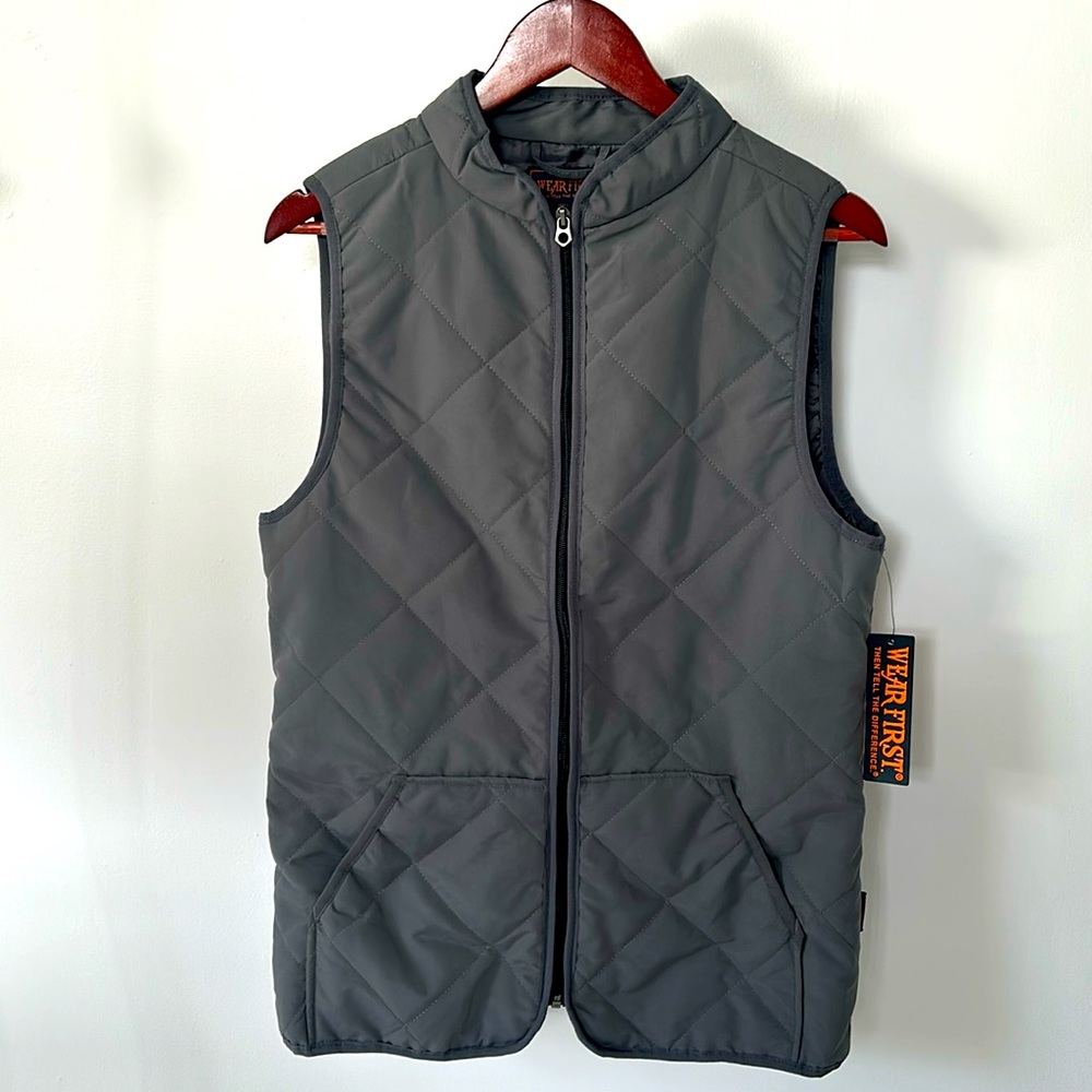 NEW WearFirst Quilted Puffer Vest Gray Men’s Small 🩶Unisex Zip Up Utility Vest 🧥